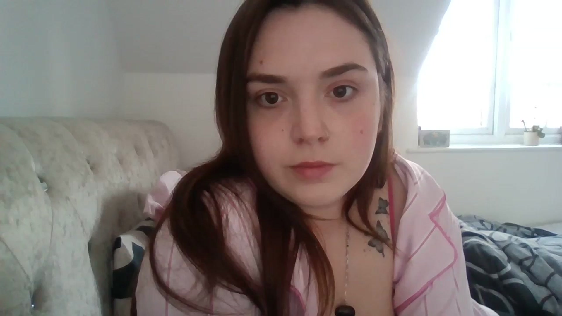 Gallery image thumbnail from sexybritgirly's myfreecams stream on, 03/05/2024, 16:40 image 12 of 20