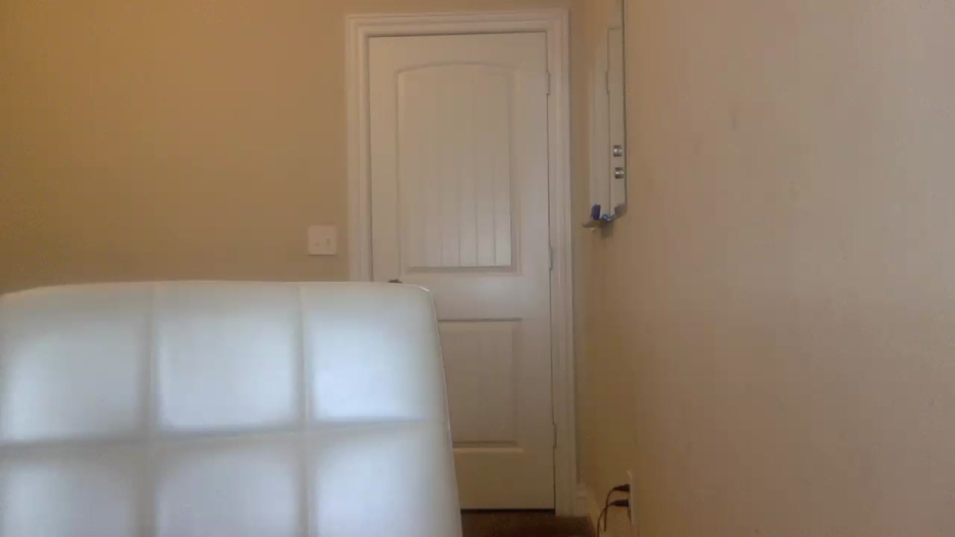Gallery image thumbnail from sexyyliyahh's myfreecams stream on, 11/16/2022, 15:52 image 11 of 20