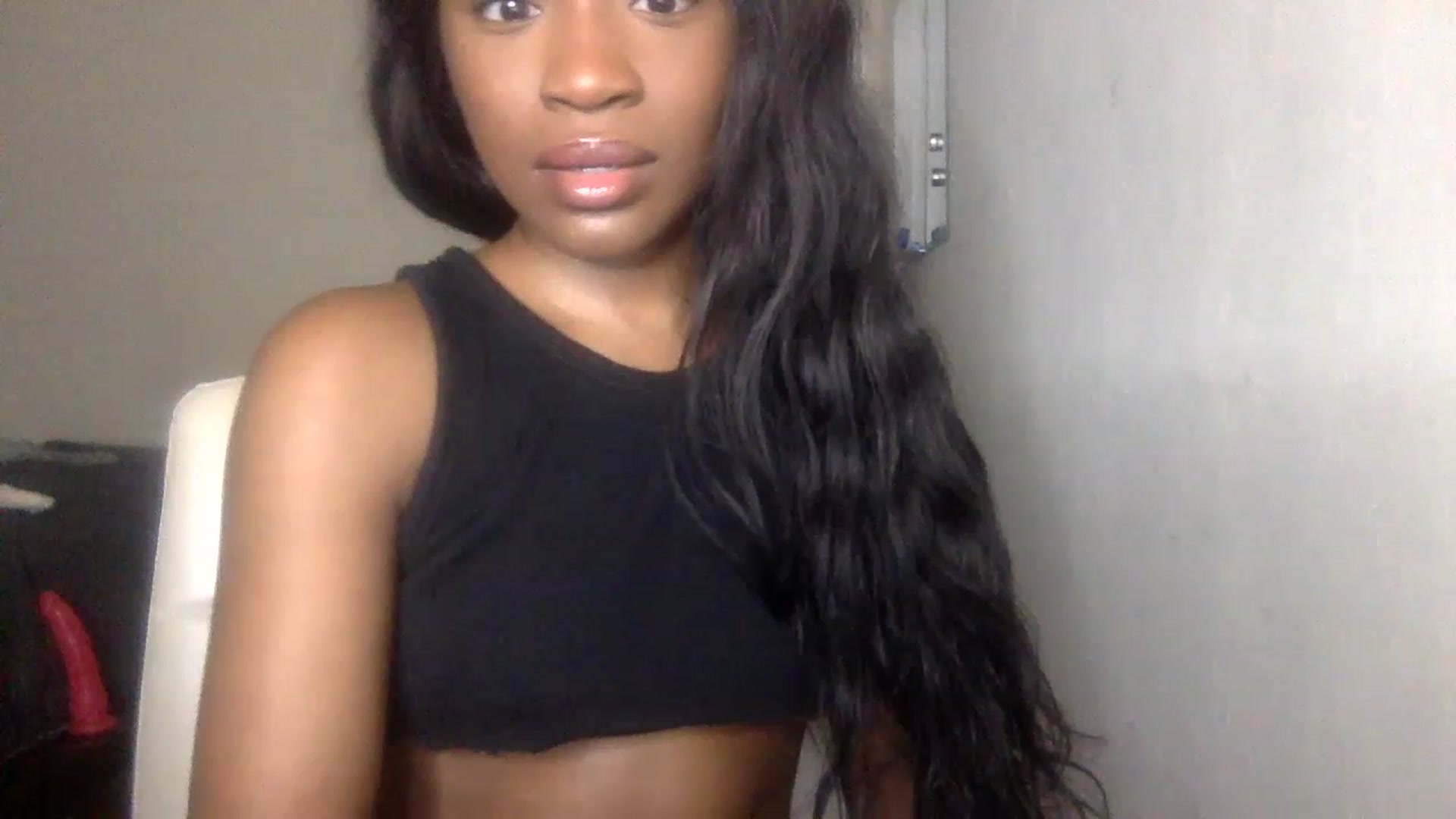 Gallery image thumbnail from sexyyliyahh's myfreecams stream on, 11/16/2022, 15:52 image 18 of 20