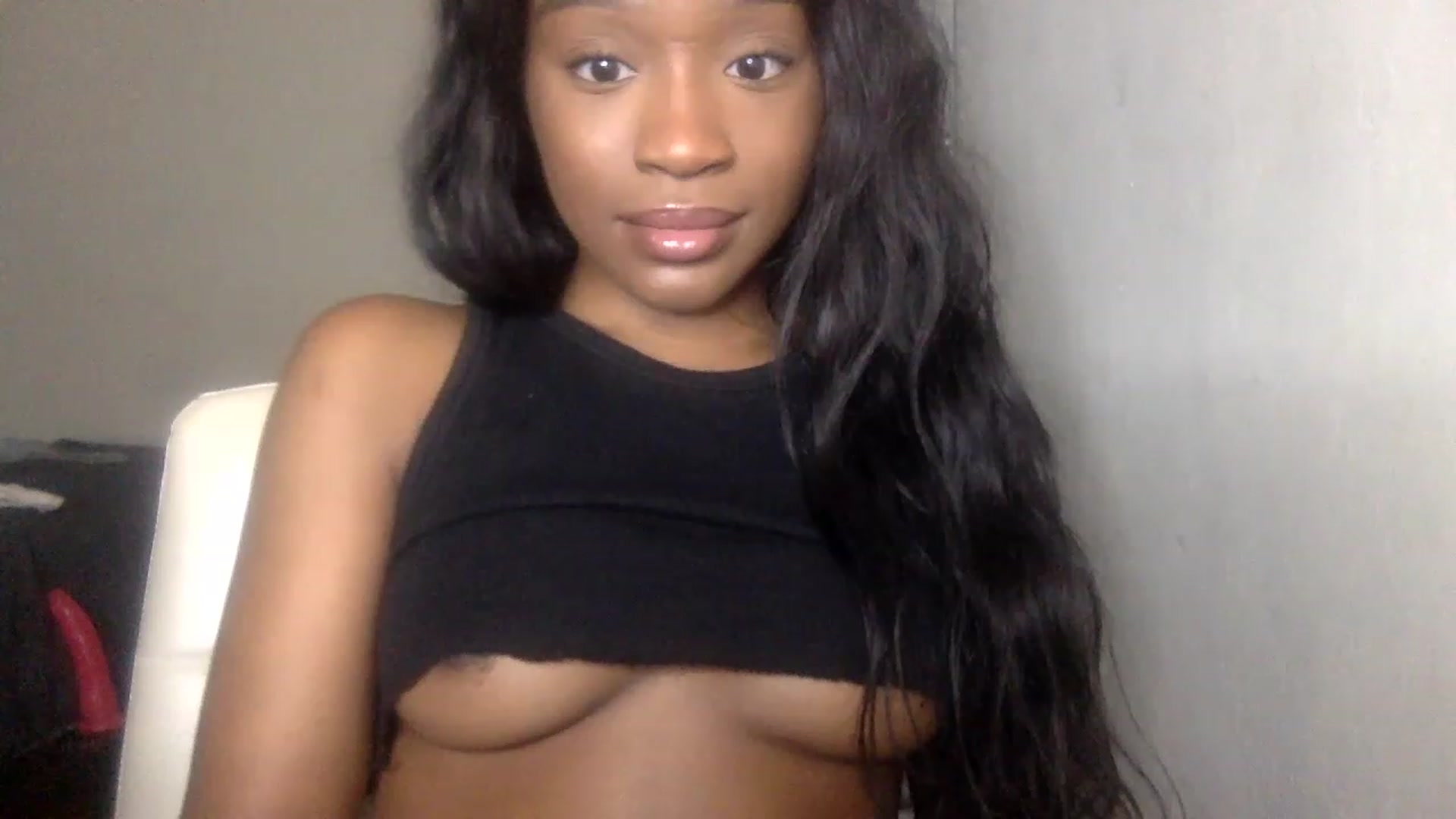 Gallery image thumbnail from sexyyliyahh's myfreecams stream on, 11/16/2022, 15:52 image 16 of 20