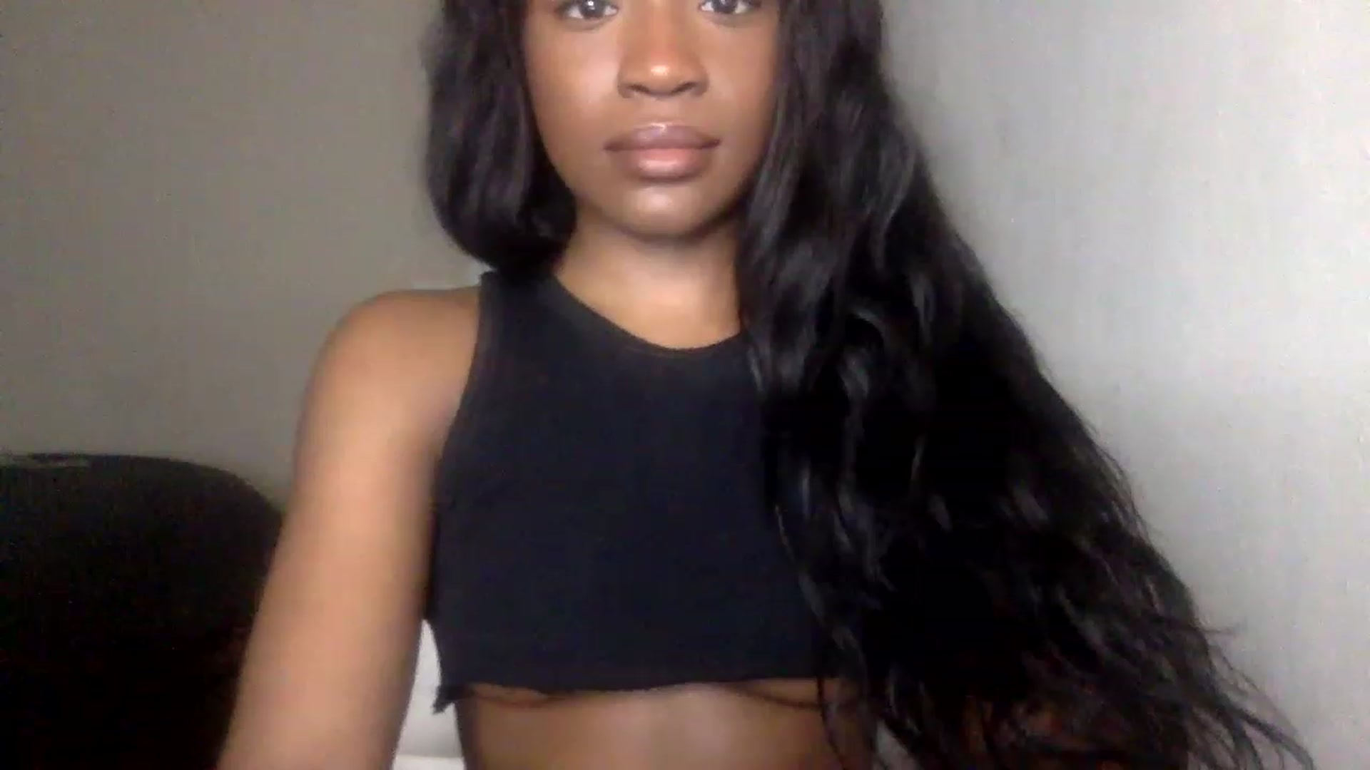Gallery image thumbnail from sexyyliyahh's myfreecams stream on, 11/16/2022, 21:00 image 4 of 20