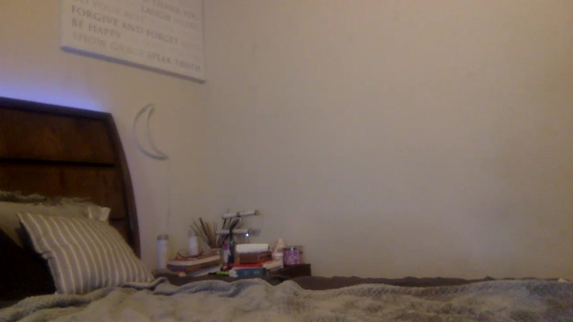 Gallery image thumbnail from sexyyliyahh's myfreecams stream on, 11/20/2022, 19:34 image 15 of 20