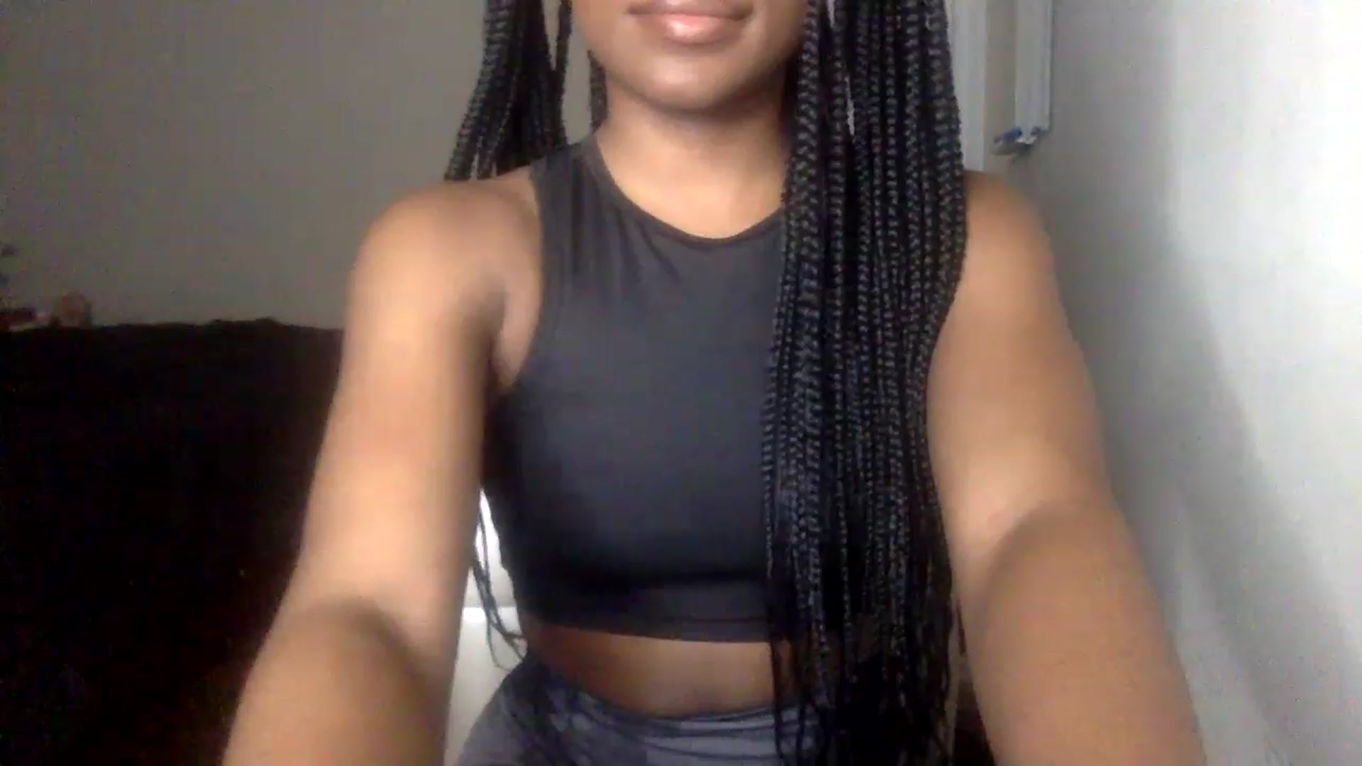 Gallery image thumbnail from sexyyliyahh's myfreecams stream on, 12/28/2022, 22:47 image 20 of 20