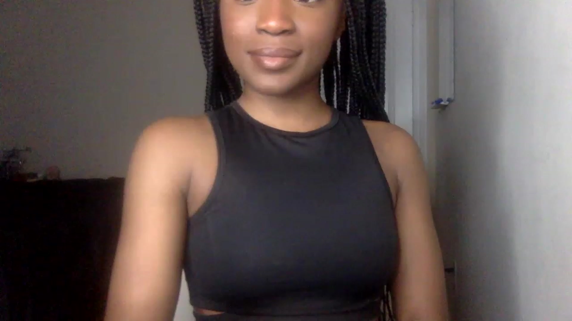 Gallery image thumbnail from sexyyliyahh's myfreecams stream on, 12/28/2022, 22:47 image 11 of 20