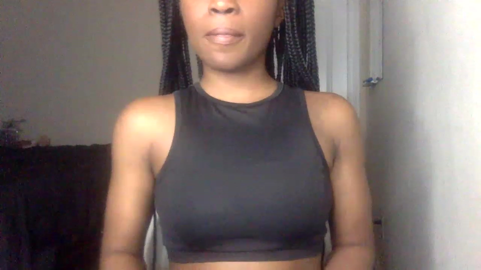 Gallery image thumbnail from sexyyliyahh's myfreecams stream on, 12/28/2022, 22:47 image 10 of 20