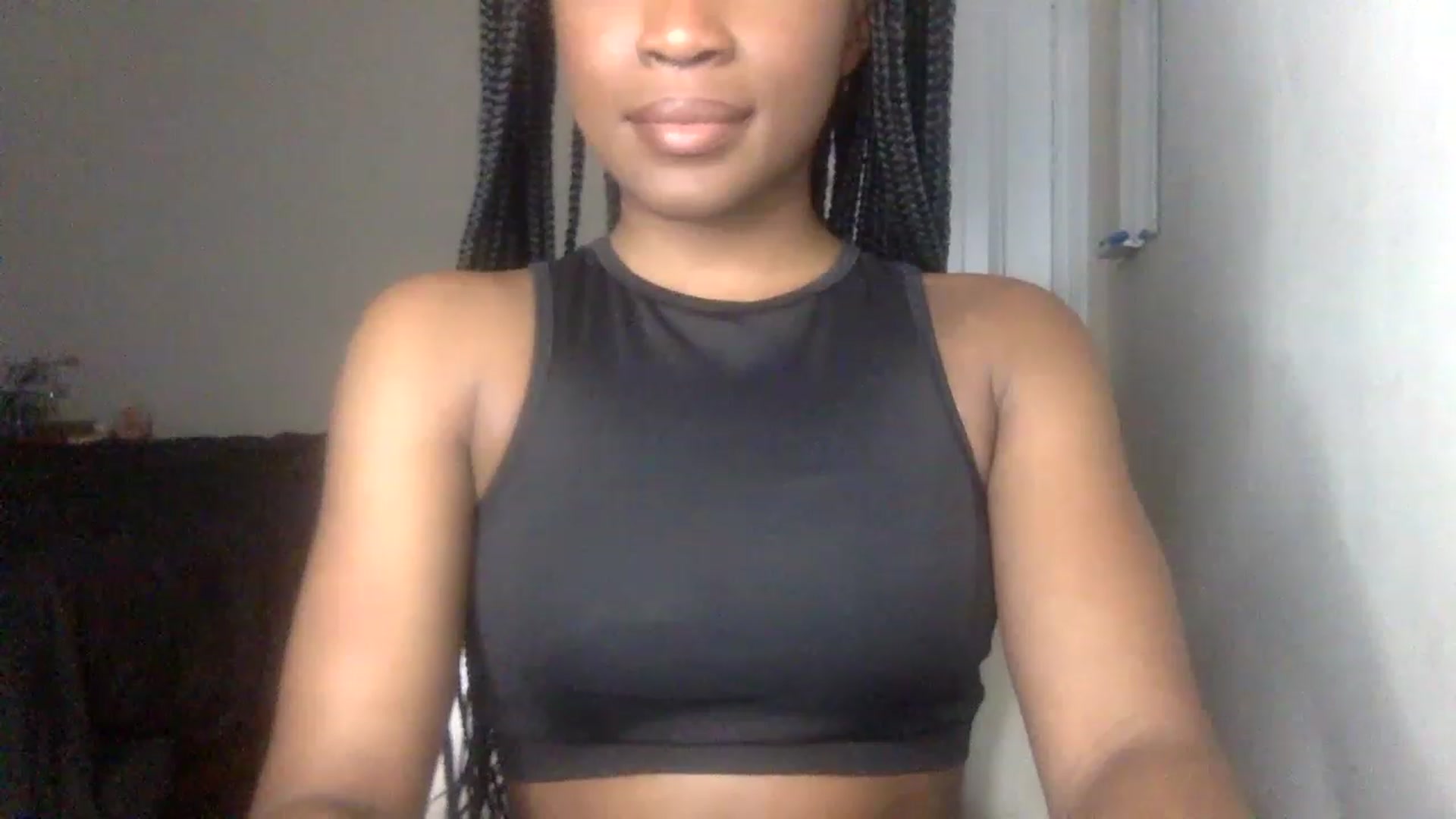 Gallery image thumbnail from sexyyliyahh's myfreecams stream on, 12/28/2022, 22:47 image 9 of 20