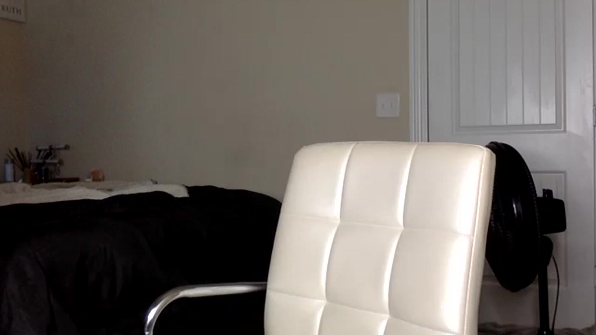 Gallery image thumbnail from sexyyliyahh's myfreecams stream on, 01/06/2023, 09:15 image 15 of 20