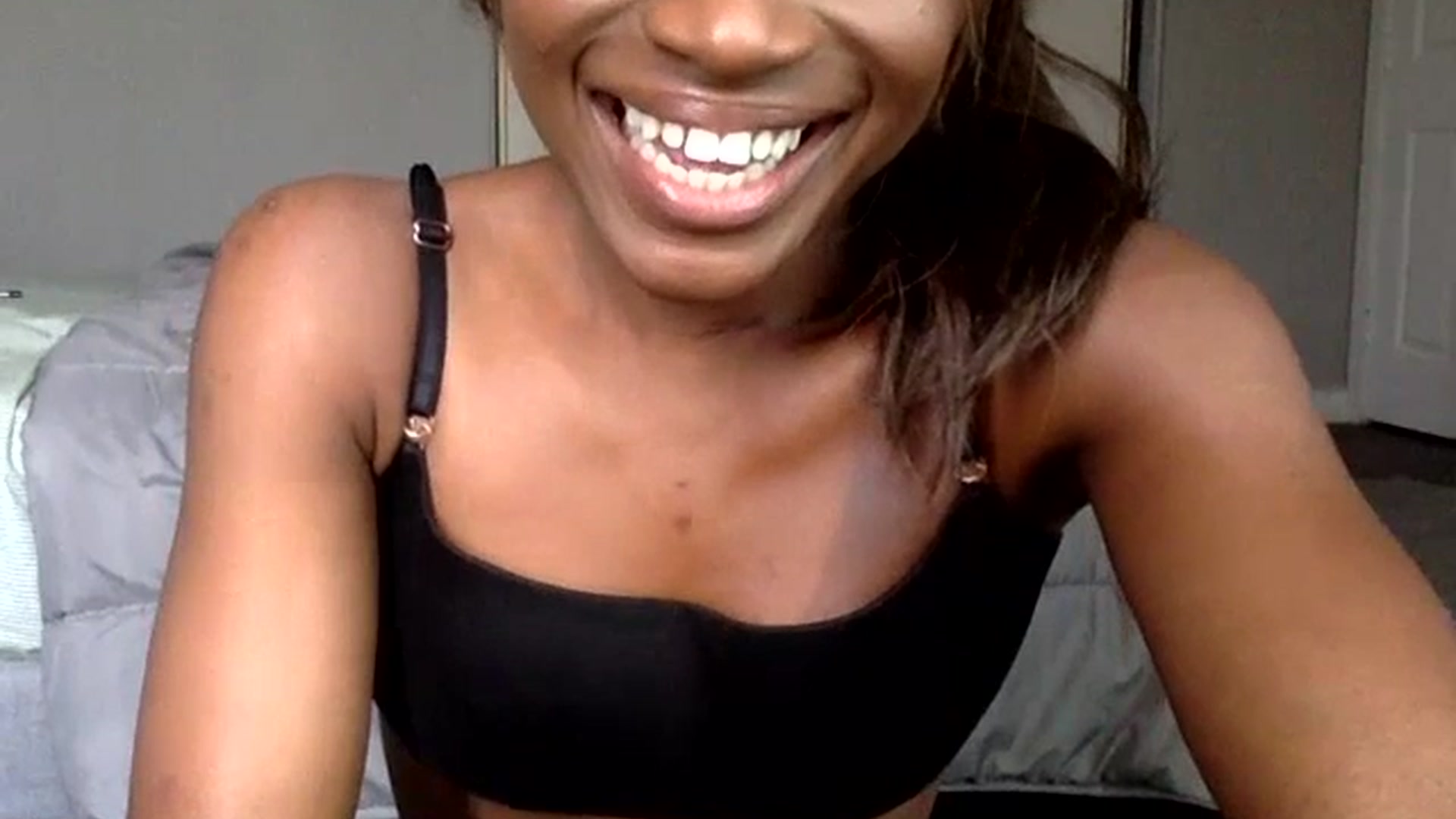 Gallery image thumbnail from sexyyliyahh's myfreecams stream on, 06/06/2023, 01:38 image 16 of 20