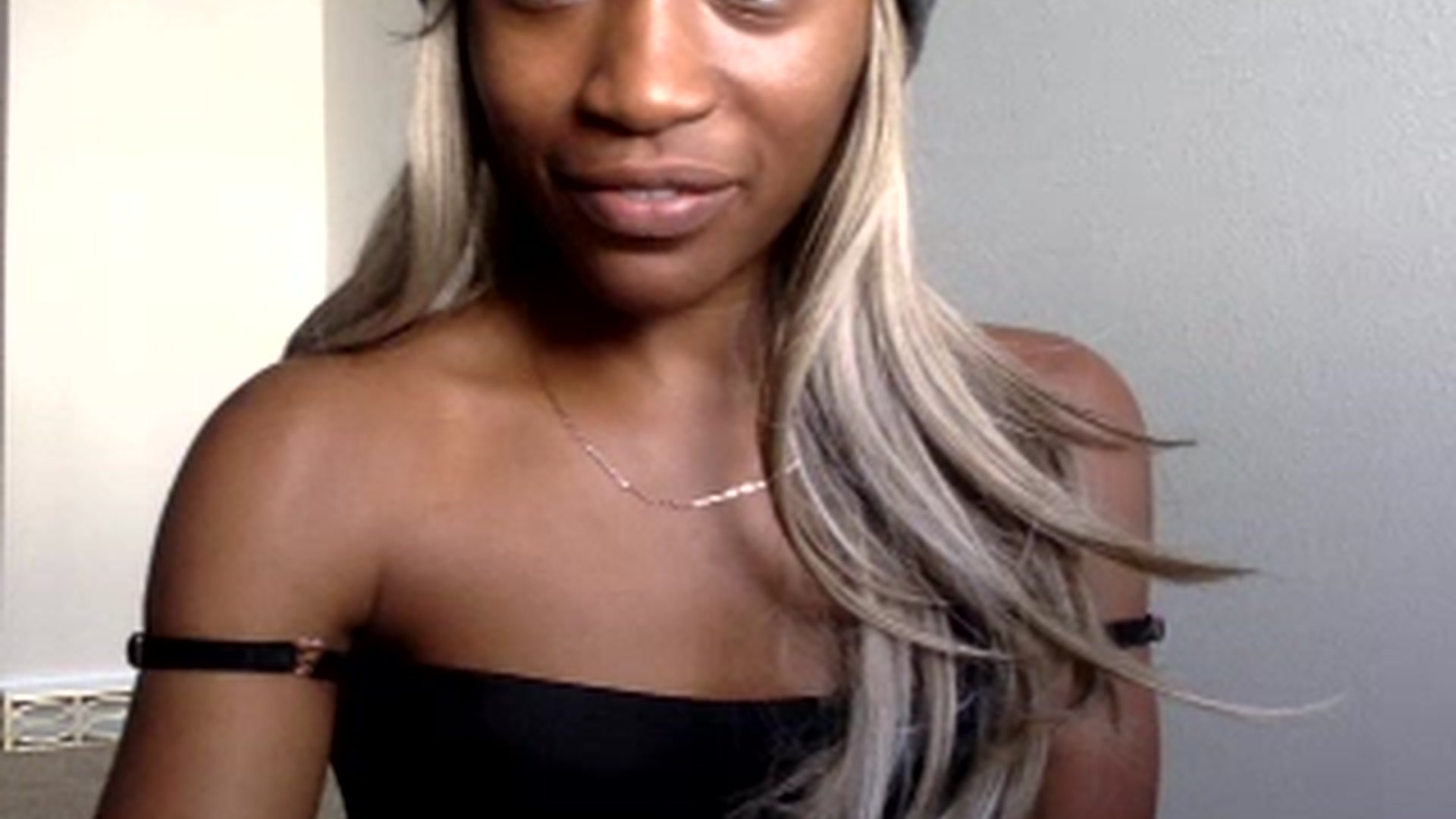 Gallery image thumbnail from sexyyliyahh's myfreecams stream on, 06/17/2023, 23:47 image 18 of 20