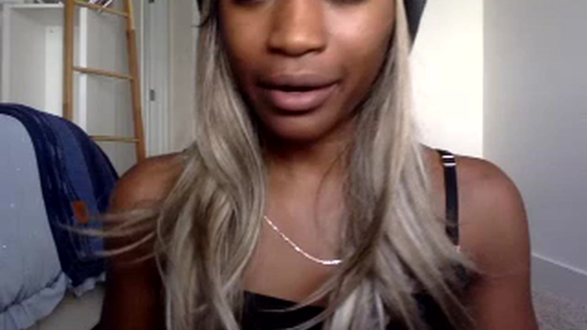 Gallery image thumbnail from sexyyliyahh's myfreecams stream on, 06/17/2023, 23:47 image 1 of 20