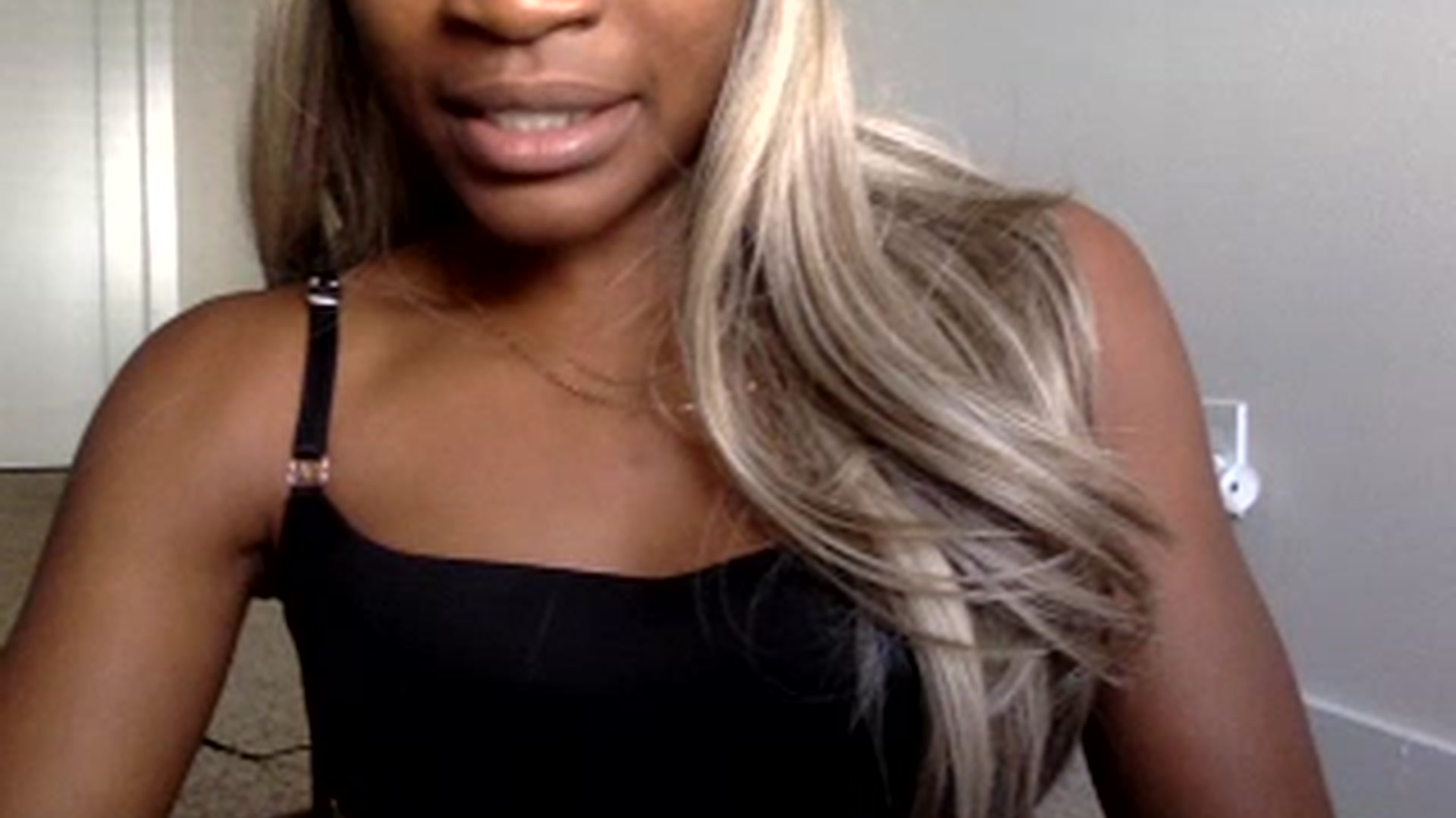 Gallery image thumbnail from sexyyliyahh's myfreecams stream on, 06/17/2023, 23:47 image 7 of 20