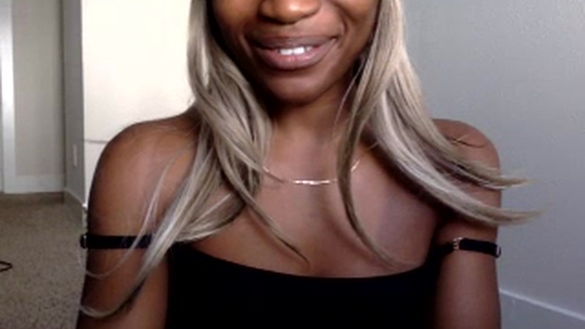 Gallery image thumbnail from sexyyliyahh's myfreecams stream on, 06/17/2023, 23:47 image 14 of 20