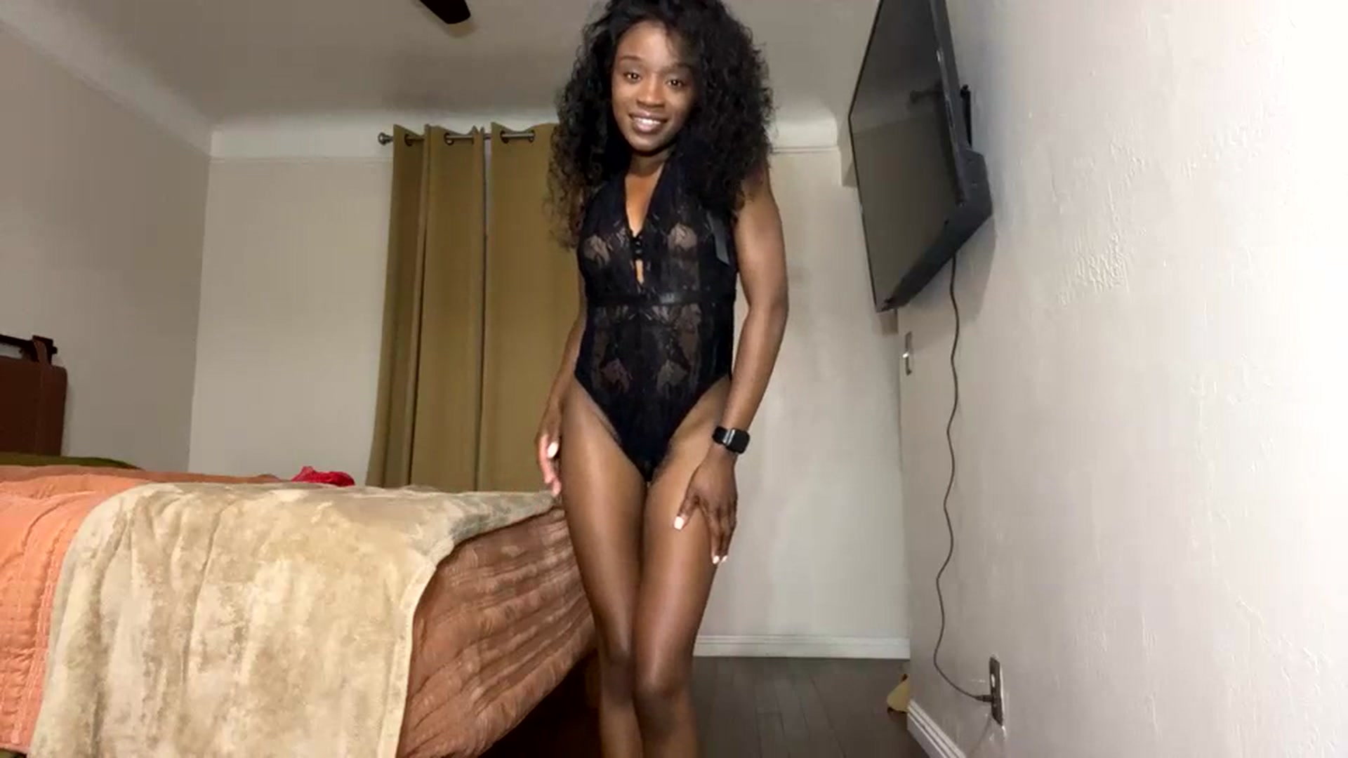 Gallery image thumbnail from sexyyliyahh's myfreecams stream on, 07/04/2023, 08:02 image 10 of 20