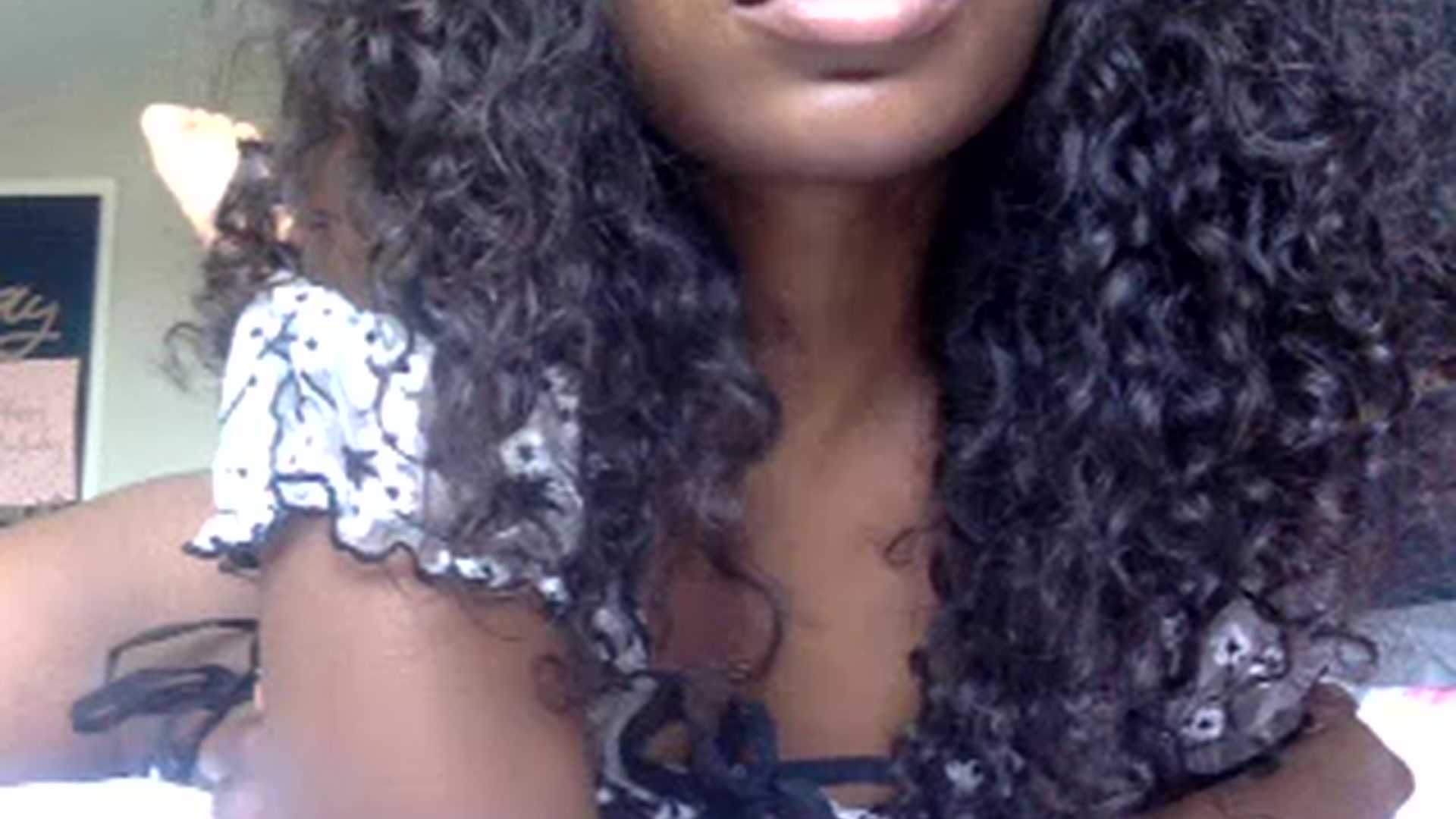 Gallery image thumbnail from sexyyliyahh's myfreecams stream on, 07/31/2023, 24:44 image 11 of 20