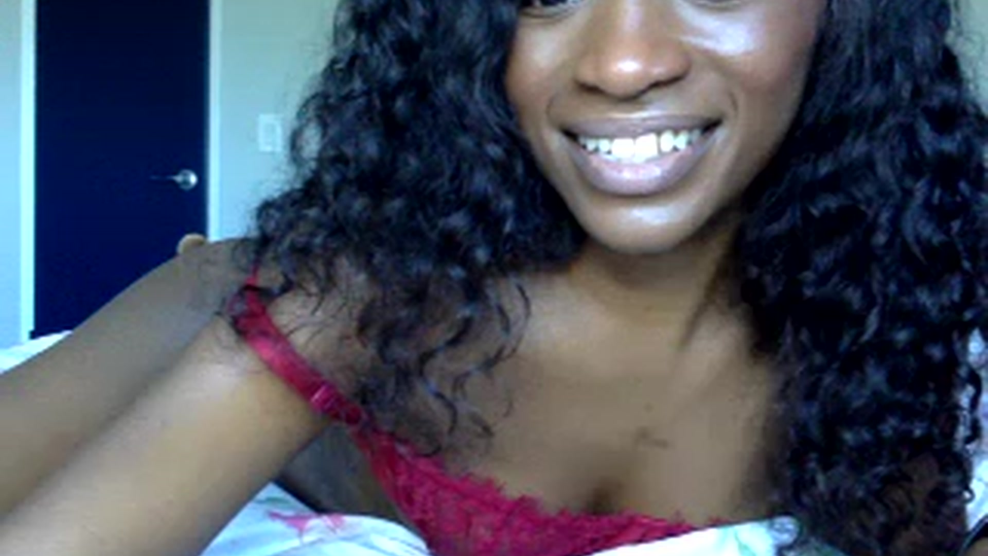 Gallery image thumbnail from sexyyliyahh's myfreecams stream on, 08/08/2023, 24:21 image 13 of 20