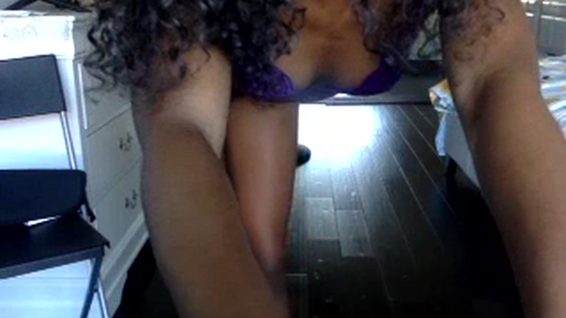 Gallery image thumbnail from sexyyliyahh's myfreecams stream on, 08/13/2023, 18:47 image 10 of 20