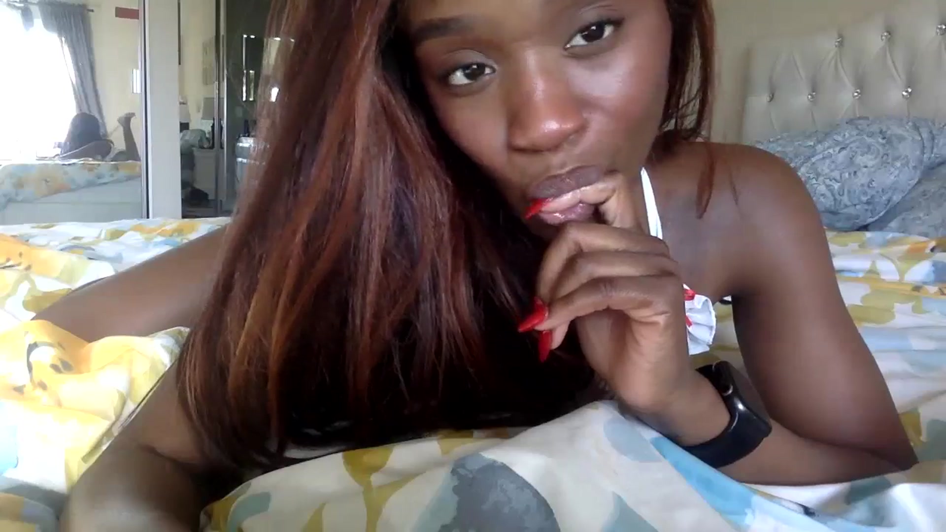 Gallery image thumbnail from sexyyliyahh's myfreecams stream on, 08/27/2023, 24:40 image 15 of 20