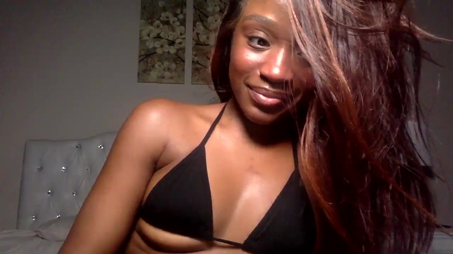 Gallery image thumbnail from sexyyliyahh's myfreecams stream on, 08/29/2023, 10:29 image 20 of 20