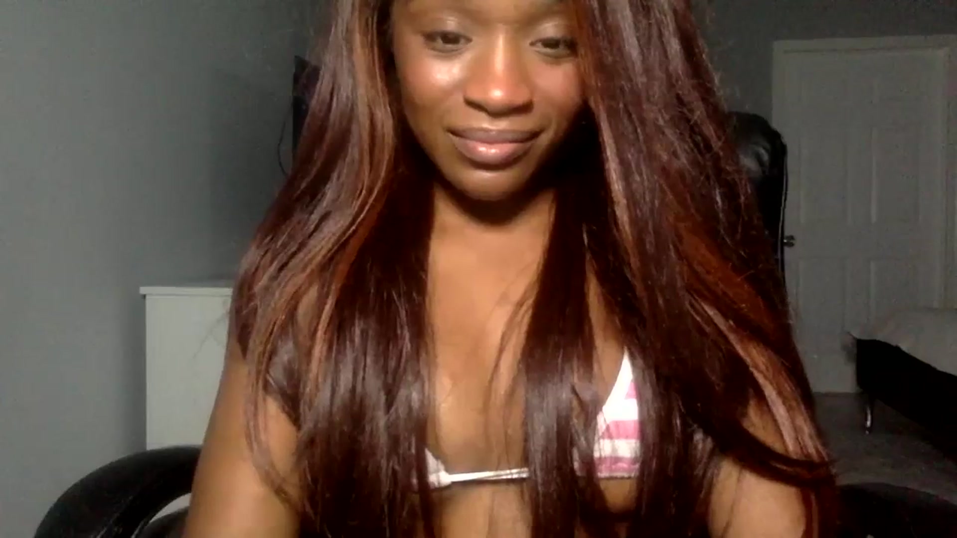 Gallery image thumbnail from sexyyliyahh's myfreecams stream on, 08/31/2023, 02:47 image 20 of 20