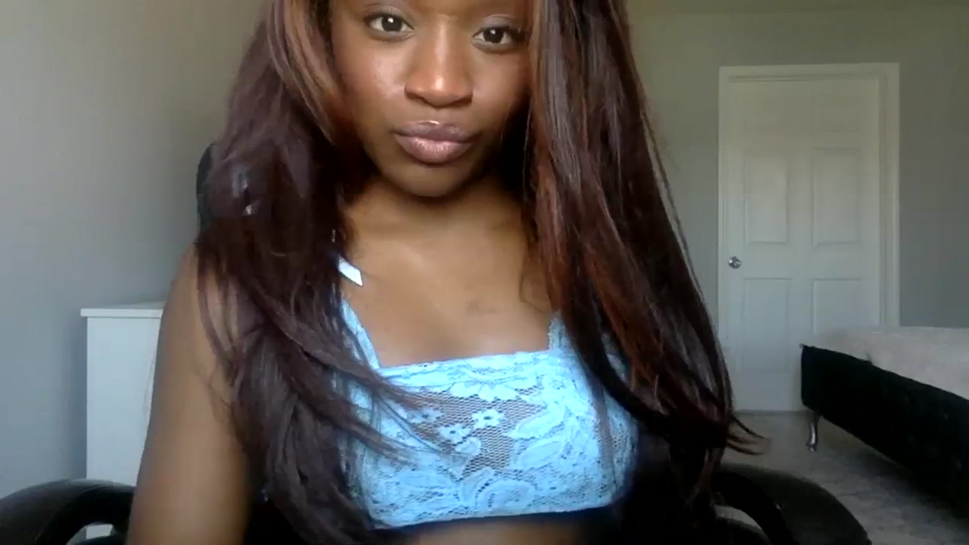 Gallery image thumbnail from sexyyliyahh's myfreecams stream on, 08/31/2023, 19:19 image 15 of 20