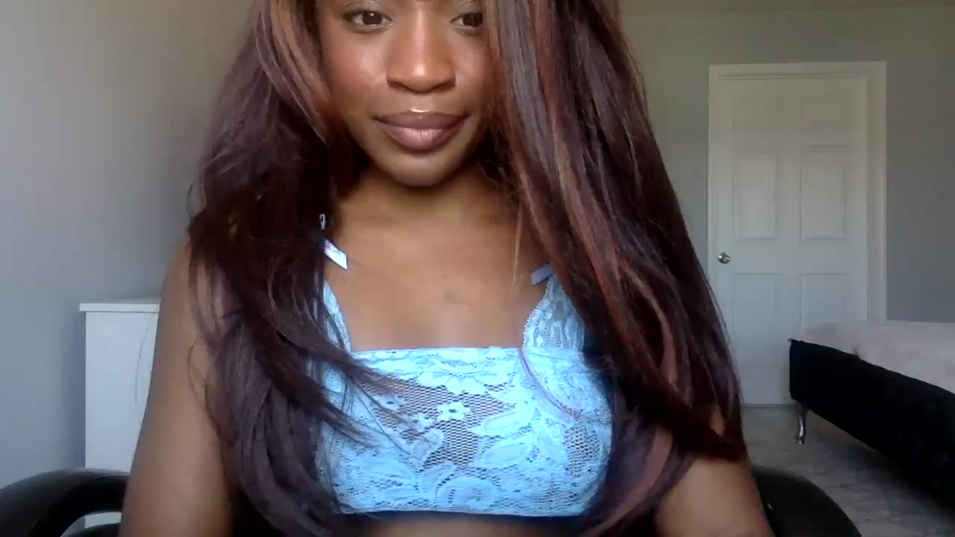 Gallery image thumbnail from sexyyliyahh's myfreecams stream on, 08/31/2023, 19:19 image 9 of 20