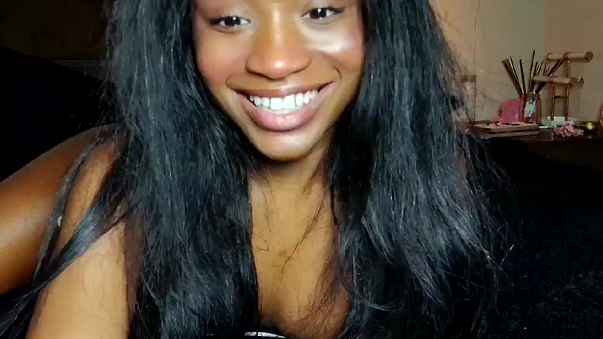 Gallery image thumbnail from sexyyliyahh's myfreecams stream on, 10/30/2023, 20:57 image 19 of 20
