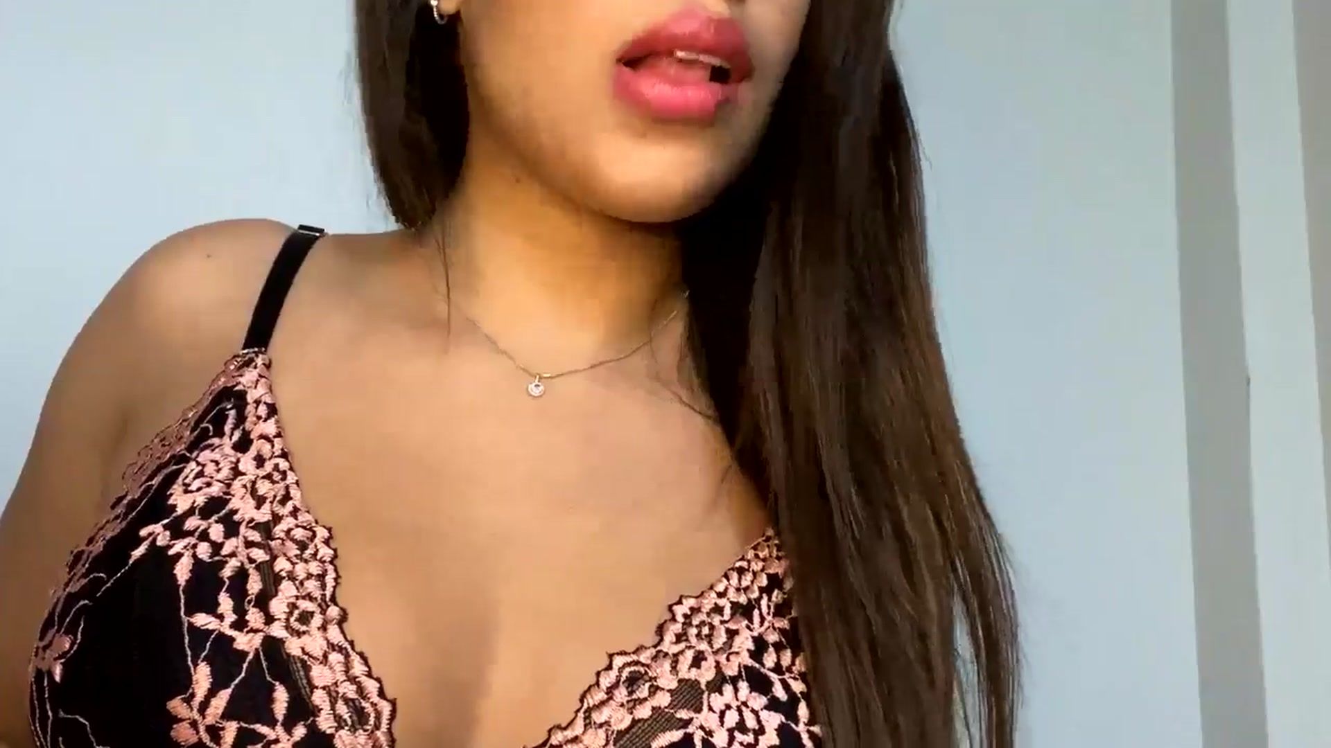 Gallery image thumbnail from shaiduzhnikov's myfreecams stream on, 08/24/2024, 15:10 image 18 of 20