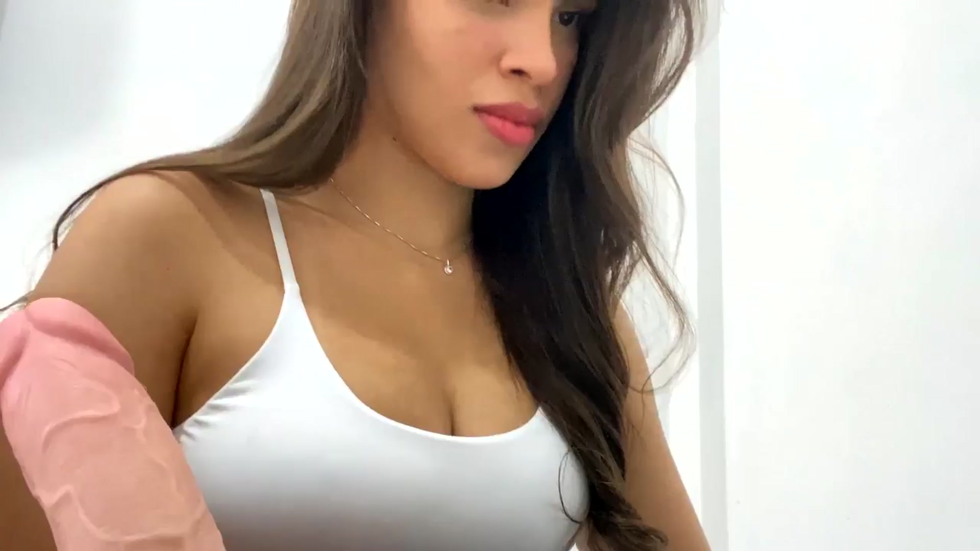 Gallery image thumbnail from shaiduzhnikov's myfreecams stream on, 08/26/2024, 12:59 image 18 of 20