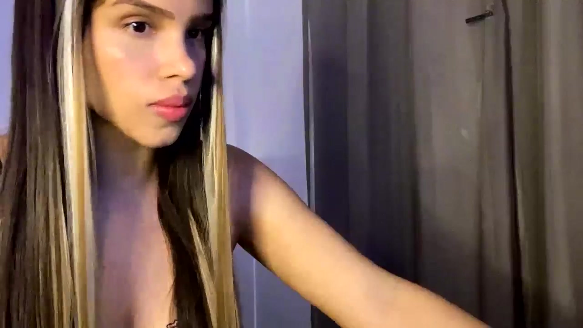 Gallery image thumbnail from shaiduzhnikov's myfreecams stream on, 09/04/2024, 11:04 image 9 of 20