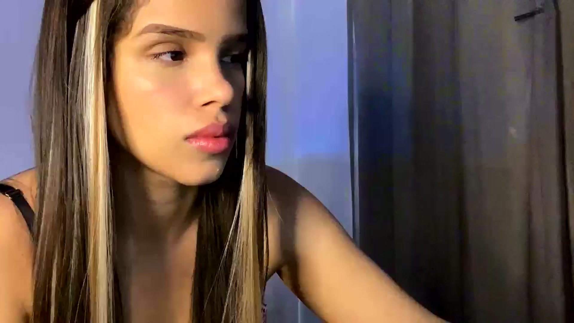 Gallery image thumbnail from shaiduzhnikov's myfreecams stream on, 09/04/2024, 11:04 image 18 of 20
