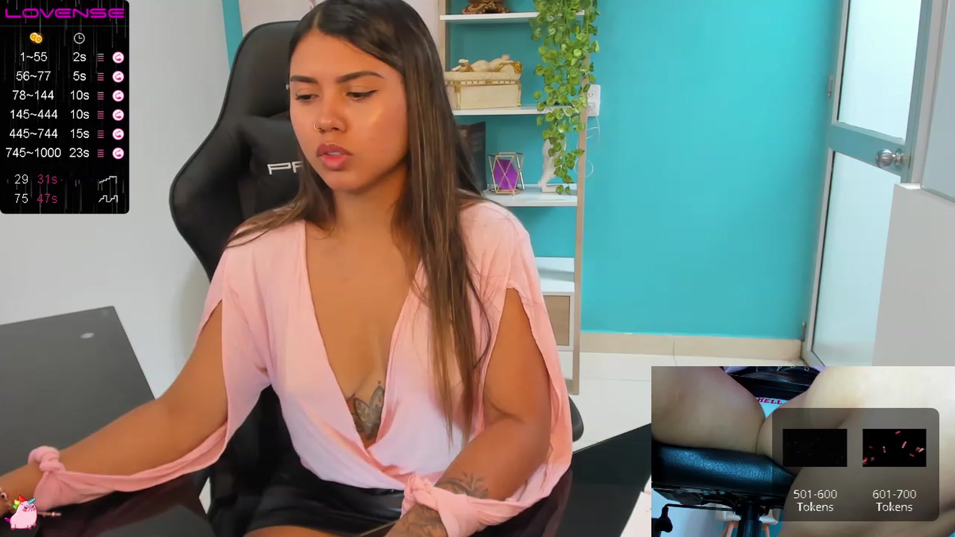 Gallery image thumbnail from shanabellucy's myfreecams stream on, 04/03/2023, 20:13 image 6 of 20
