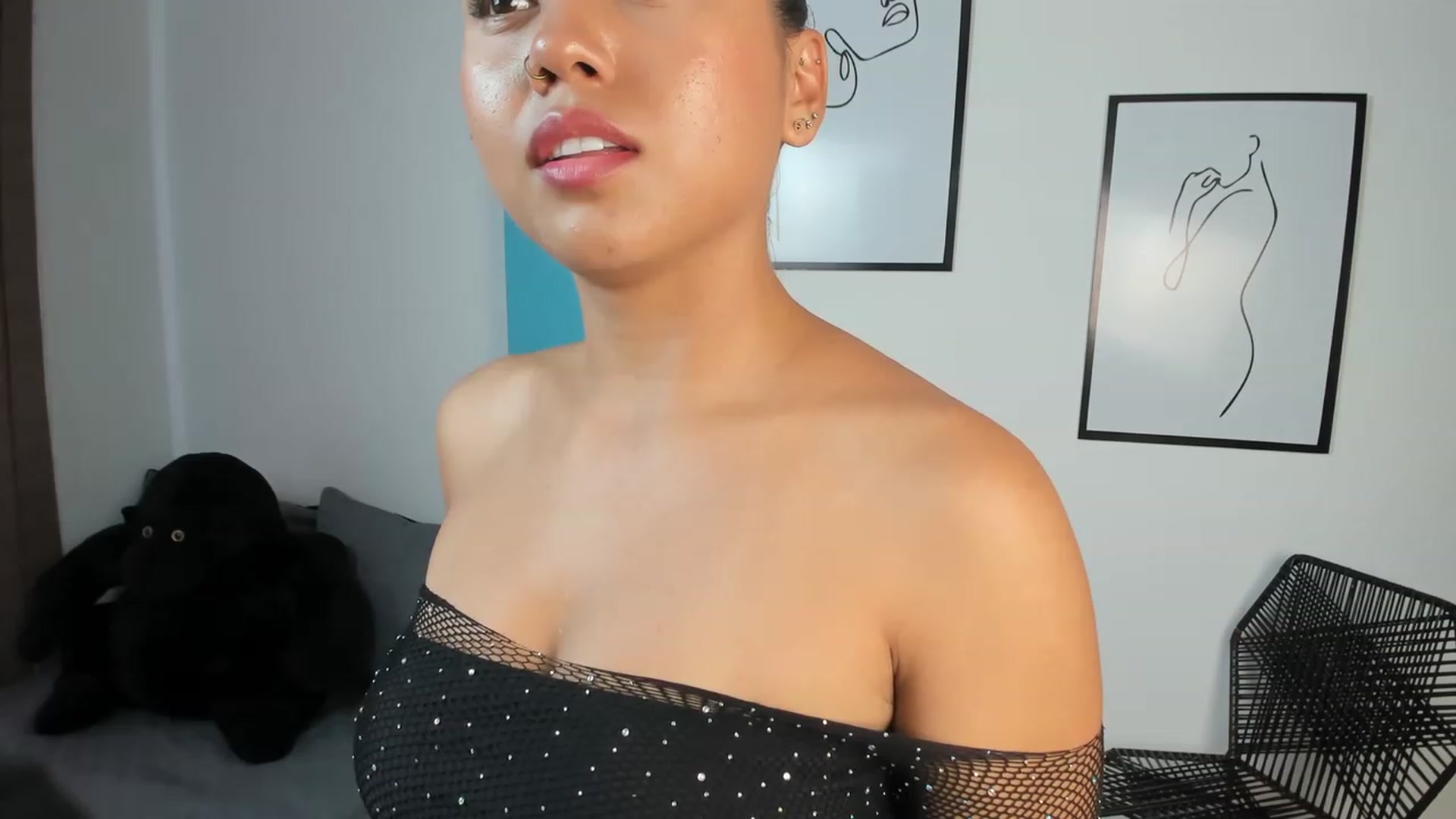 Gallery image thumbnail from shanabellucy's myfreecams stream on, 04/26/2023, 20:59 image 4 of 20