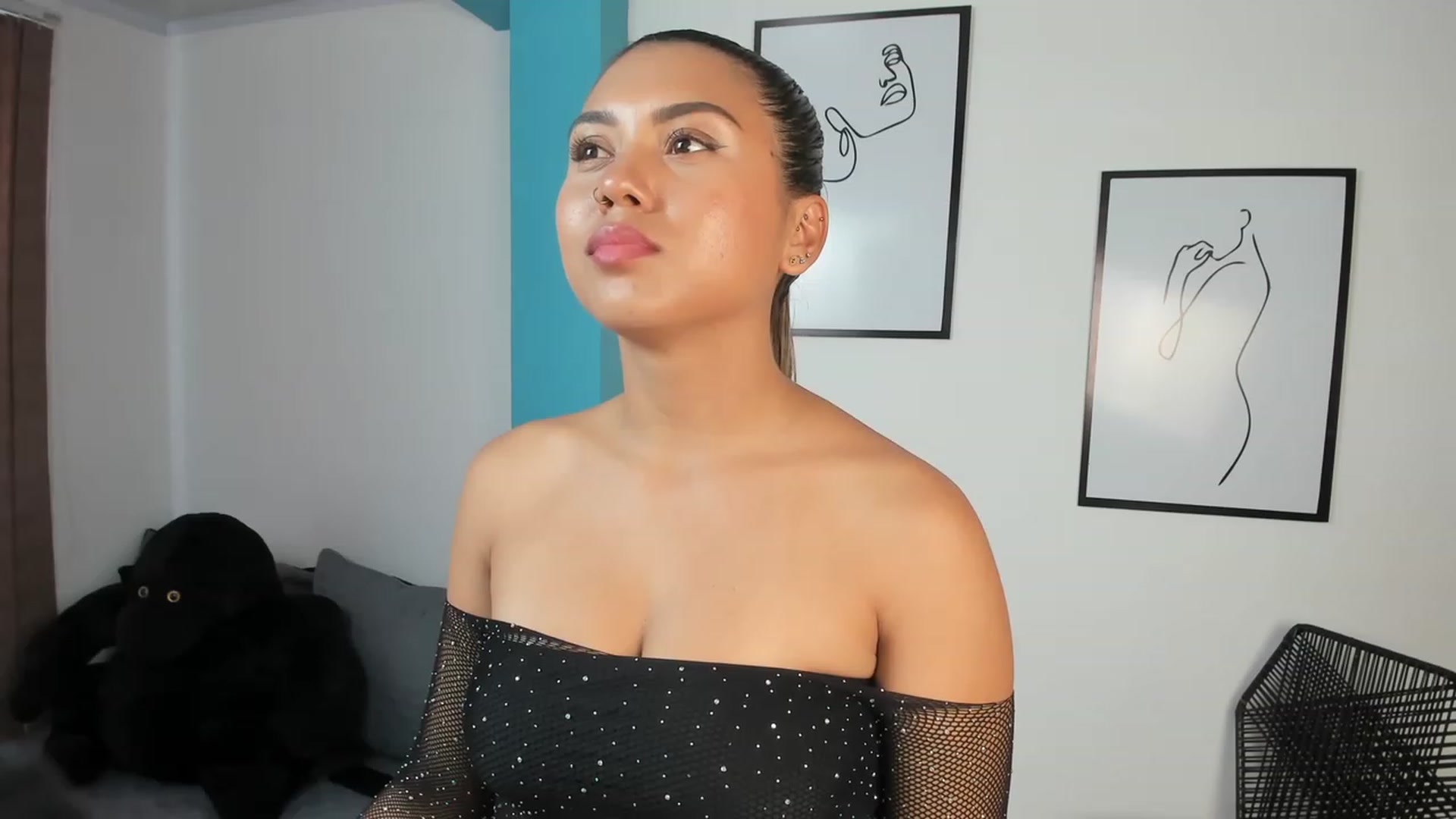 Gallery image thumbnail from shanabellucy's myfreecams stream on, 04/26/2023, 20:59 image 19 of 20