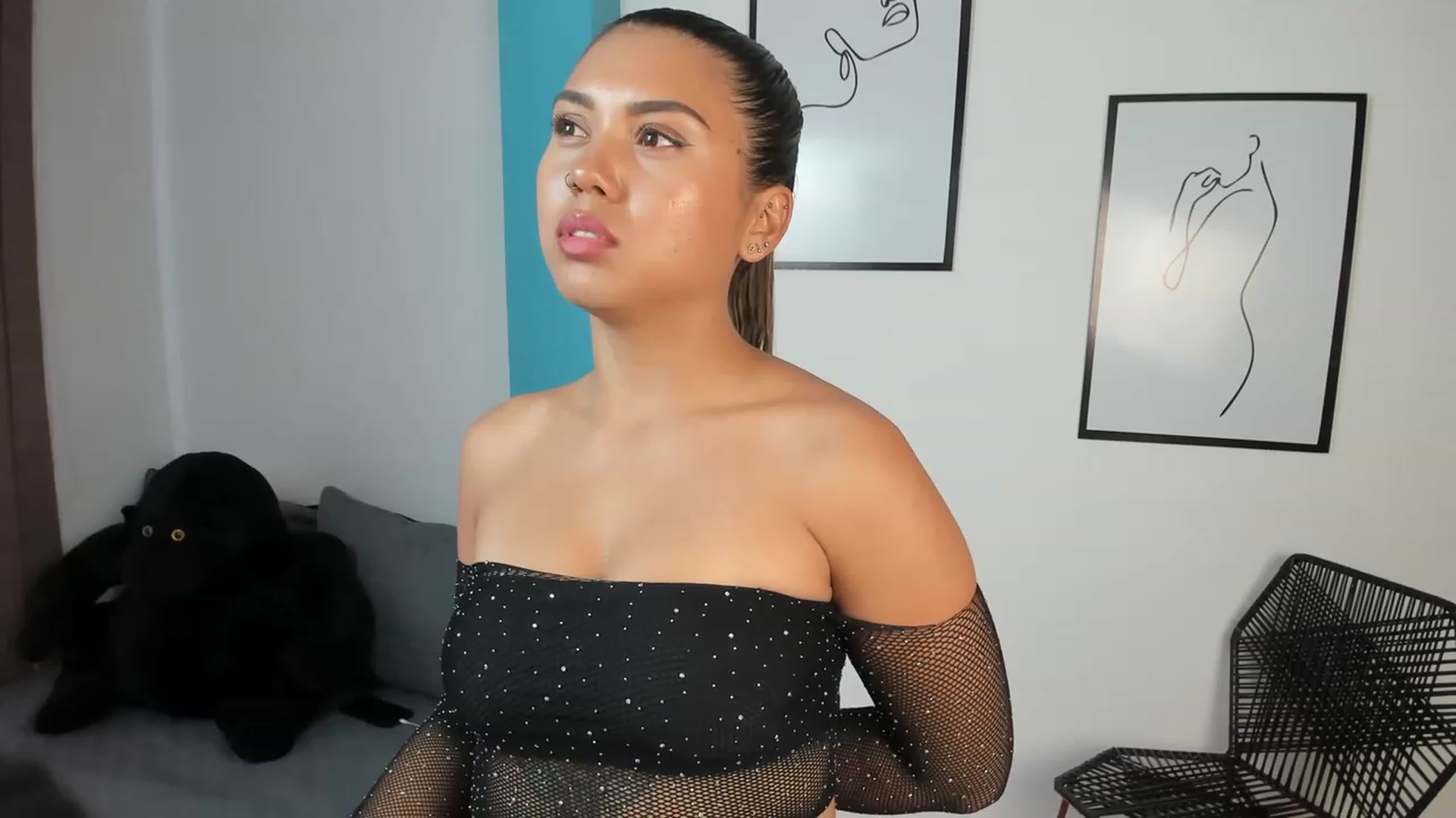 Gallery image thumbnail from shanabellucy's myfreecams stream on, 04/26/2023, 20:59 image 12 of 20