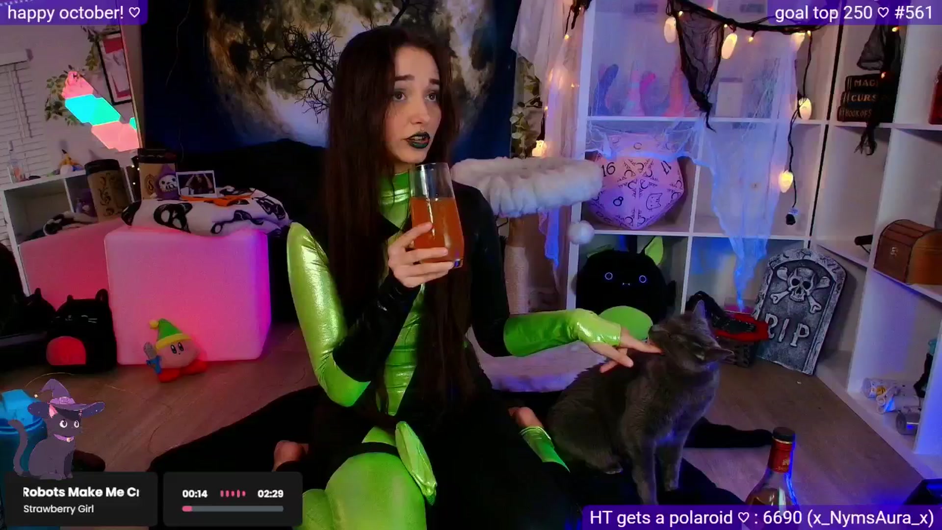 Gallery image thumbnail from shego_x's myfreecams stream on, 10/11/2025, 03:58 image 1 of 20