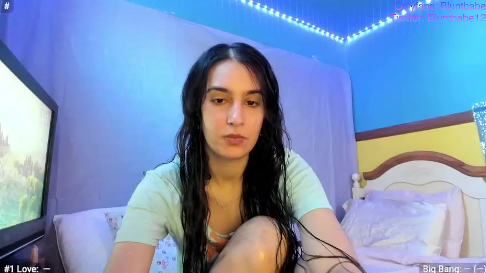 Gallery image thumbnail from shysasha1's myfreecams stream on, 12/01/2022, 20:42 image 9 of 20