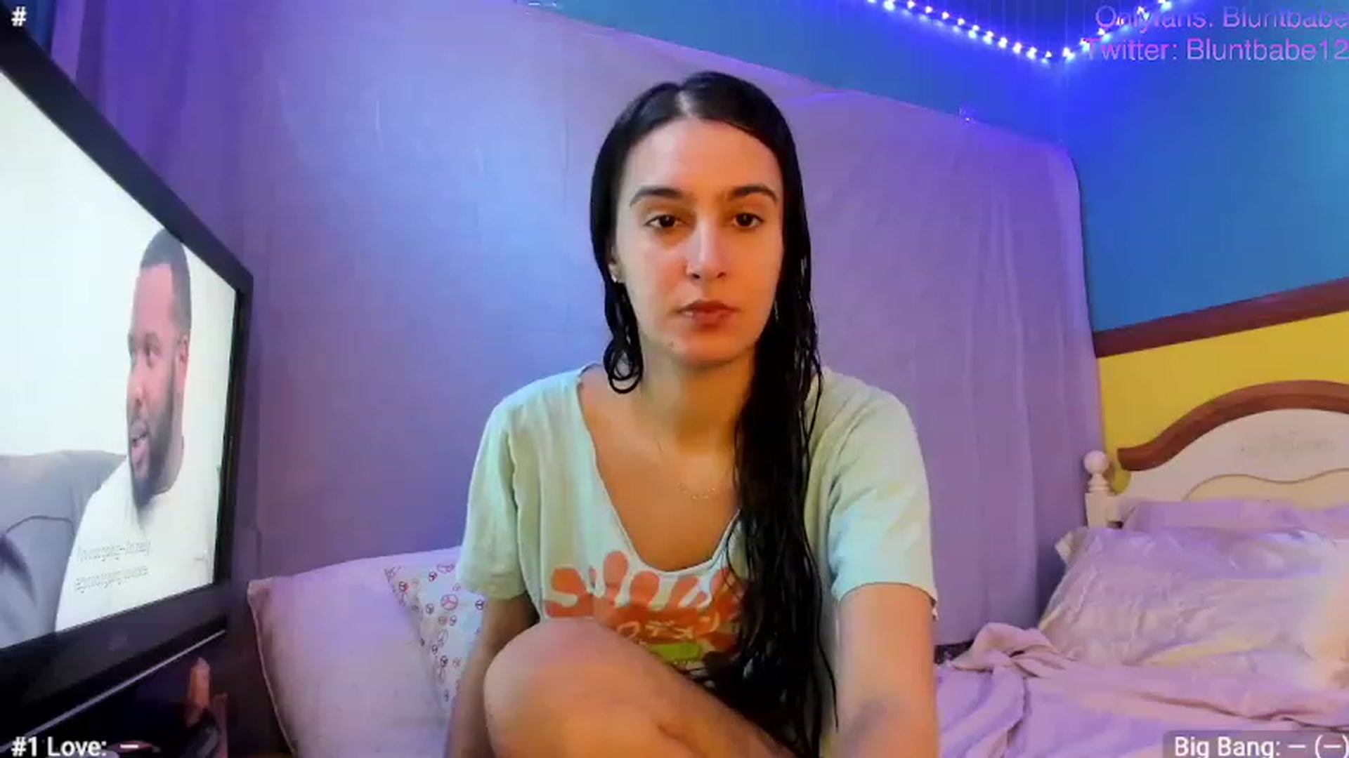 Gallery image thumbnail from shysasha1's myfreecams stream on, 12/01/2022, 20:42 image 2 of 20