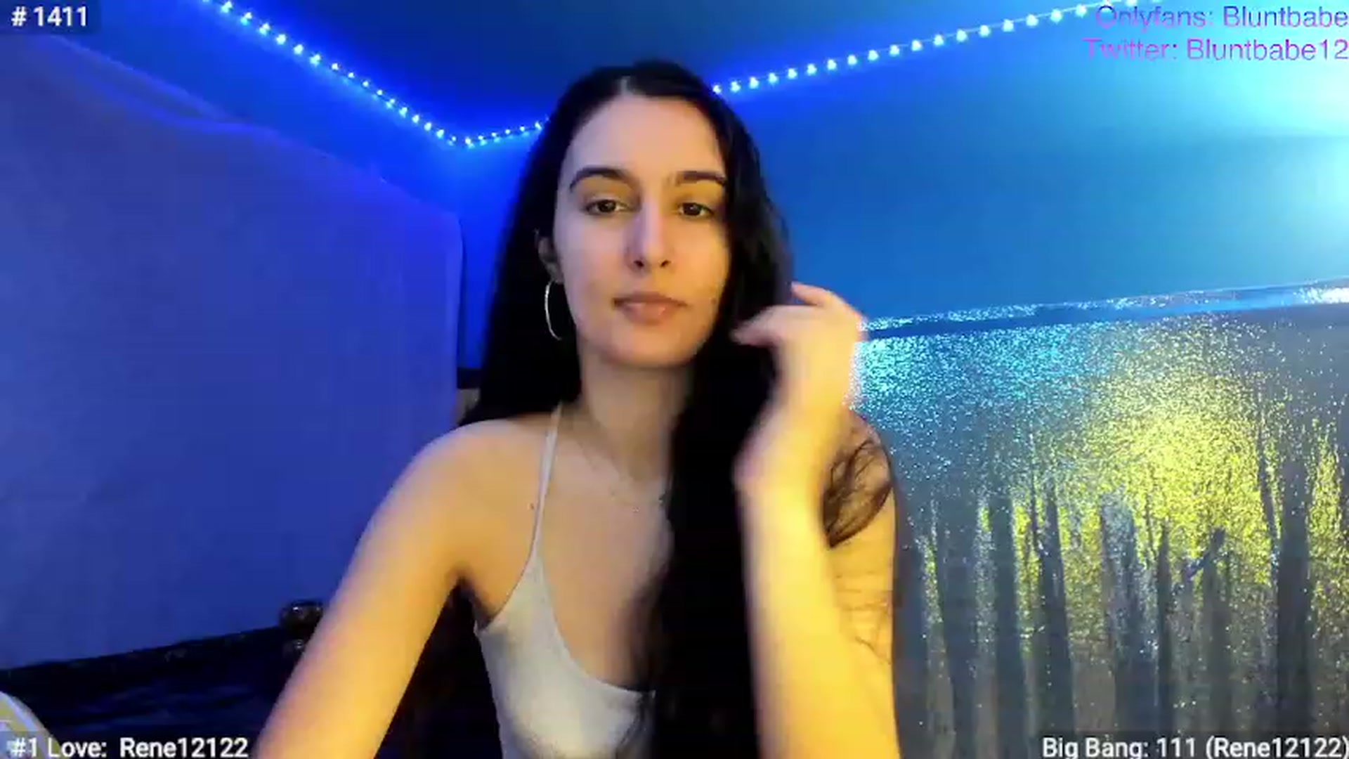 Gallery image thumbnail from shysasha1's myfreecams stream on, 12/06/2022, 20:02 image 7 of 20