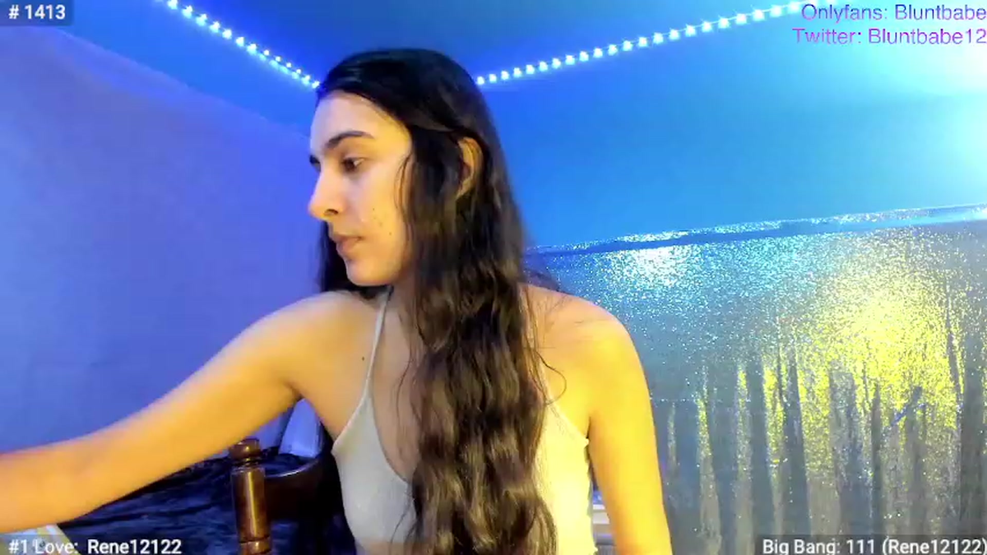Gallery image thumbnail from shysasha1's myfreecams stream on, 12/06/2022, 20:02 image 10 of 20