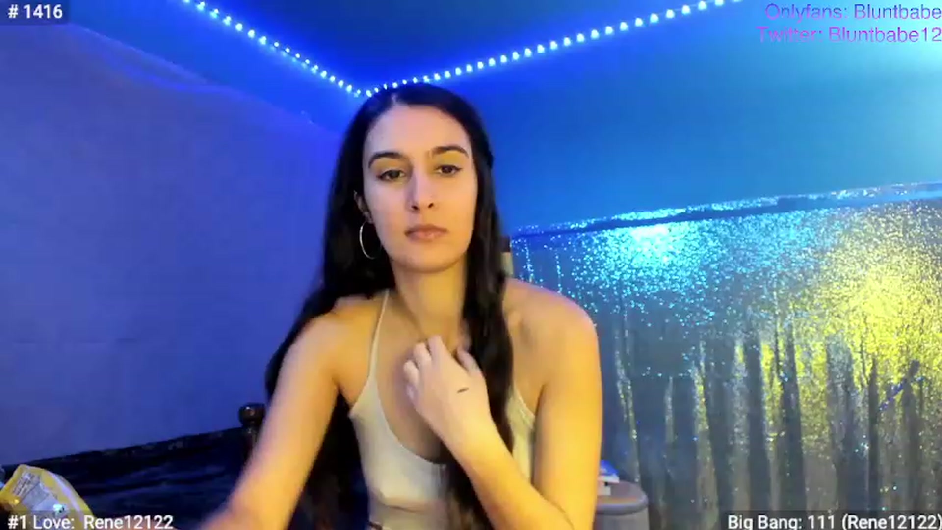 Gallery image thumbnail from shysasha1's myfreecams stream on, 12/06/2022, 20:33 image 13 of 20