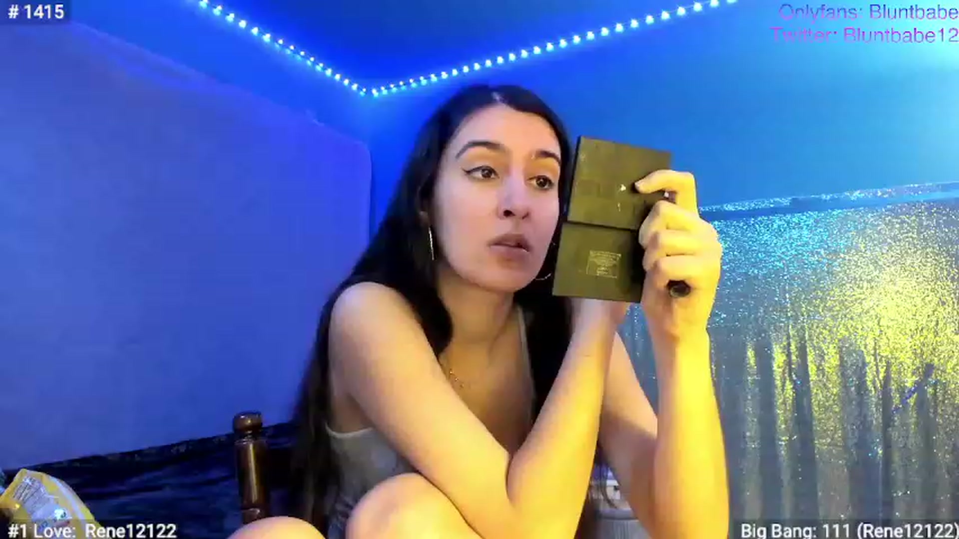 Gallery image thumbnail from shysasha1's myfreecams stream on, 12/06/2022, 20:33 image 5 of 20