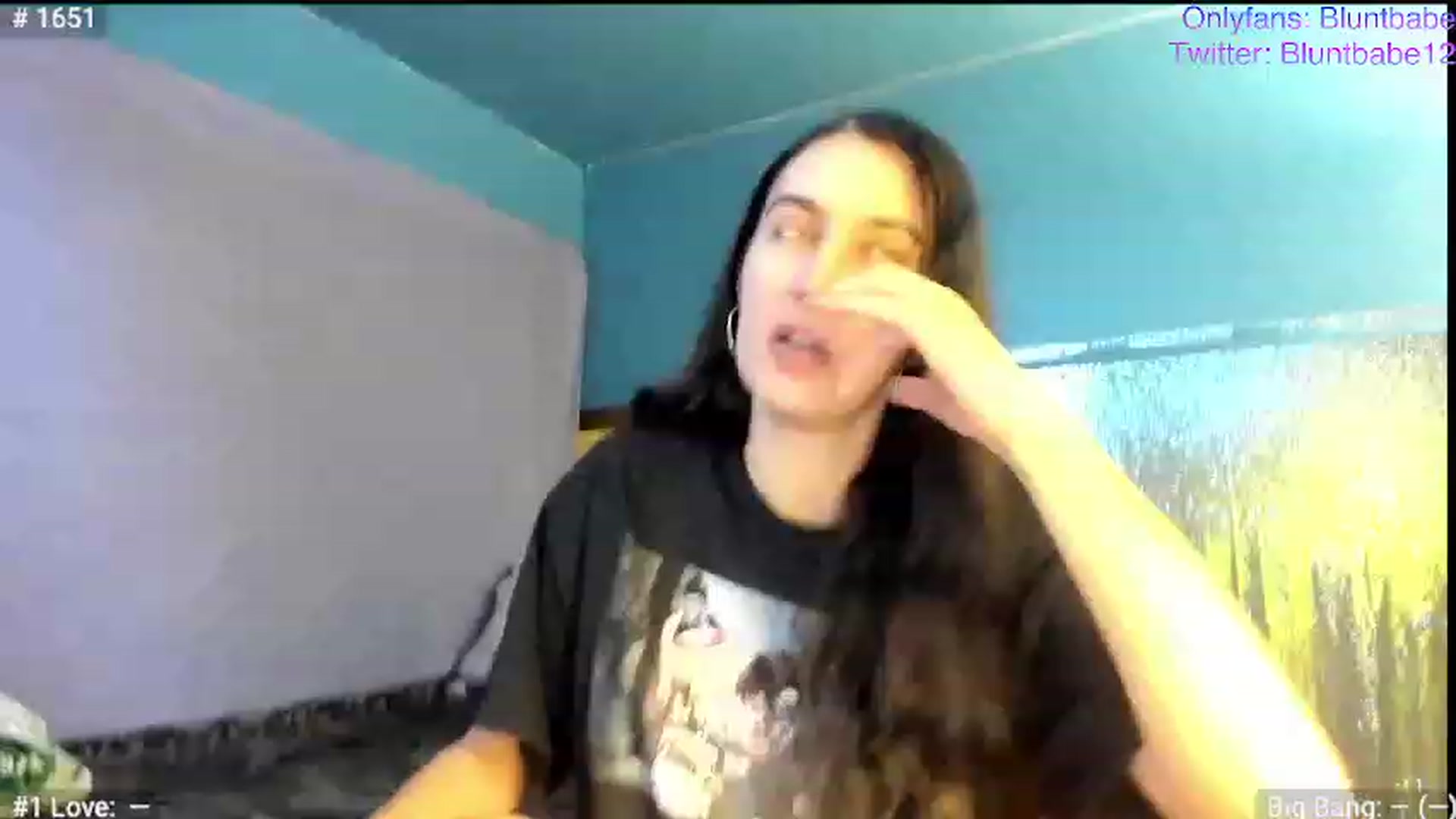 Gallery image thumbnail from shysasha1's myfreecams stream on, 12/07/2022, 20:26 image 17 of 20