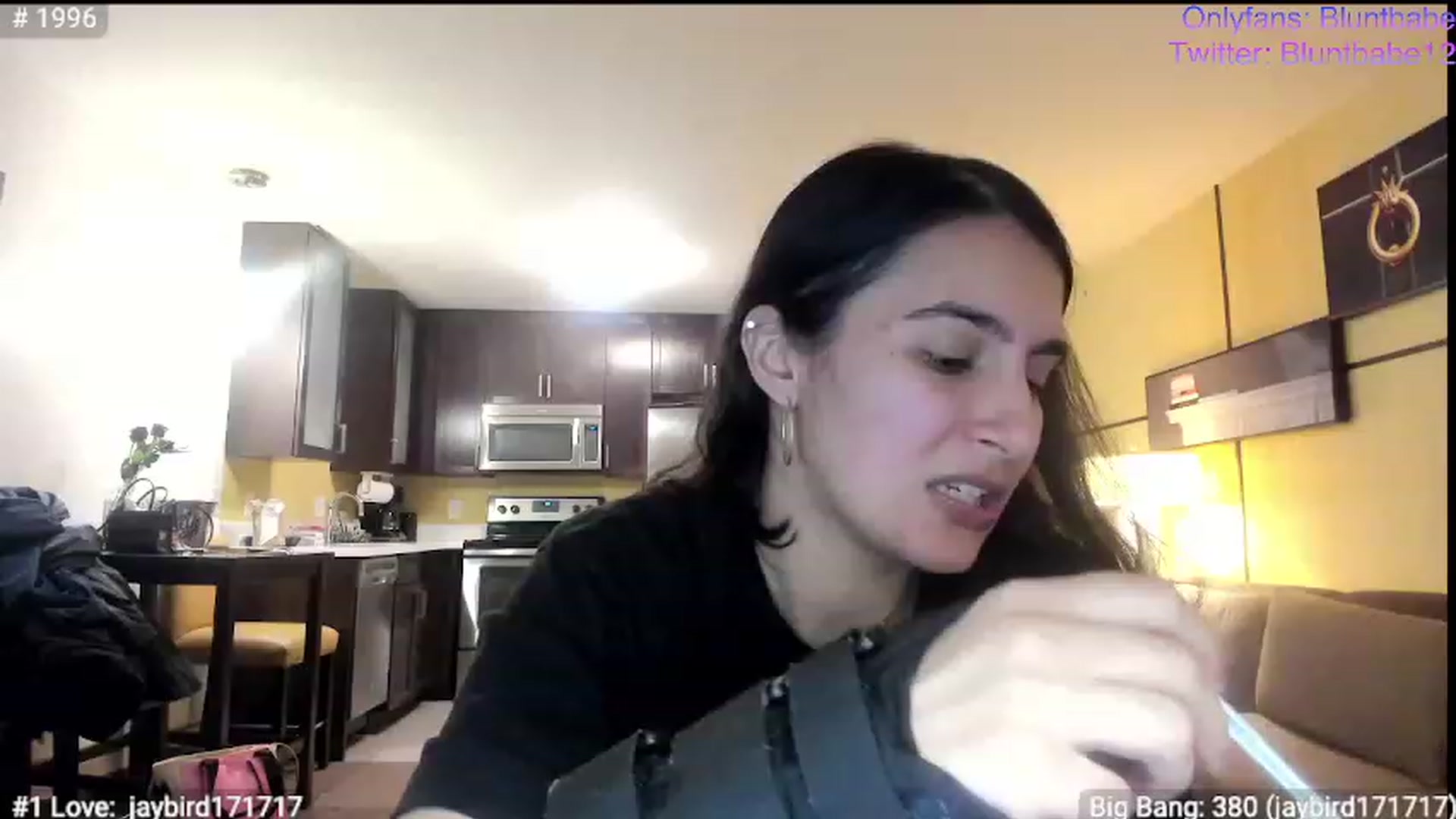 Gallery image thumbnail from shysasha1's myfreecams stream on, 12/11/2022, 04:03 image 5 of 20