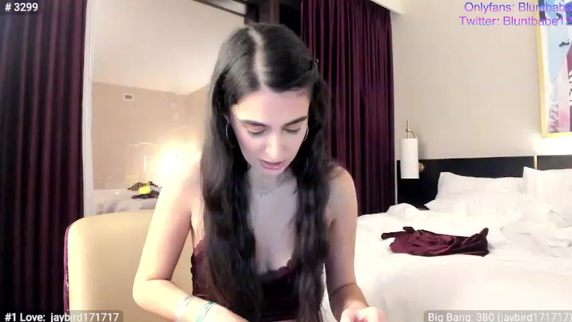 Gallery image thumbnail from shysasha1's myfreecams stream on, 01/08/2023, 02:48 image 6 of 20