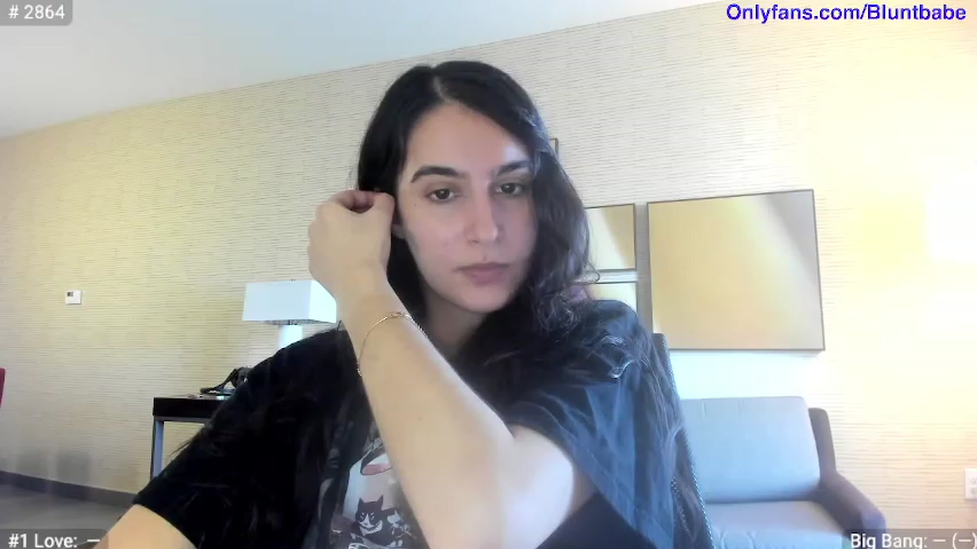 Gallery image thumbnail from shysasha1's myfreecams stream on, 01/20/2023, 22:32 image 4 of 20