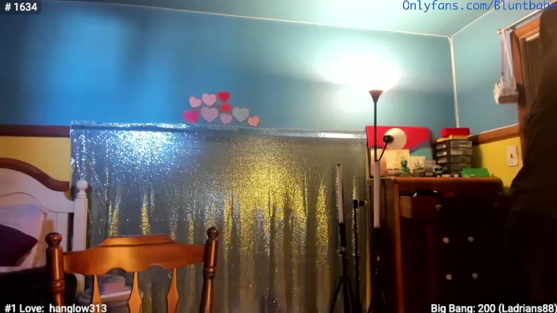 Gallery image thumbnail from shysasha1's myfreecams stream on, 02/13/2023, 19:25 image 5 of 20
