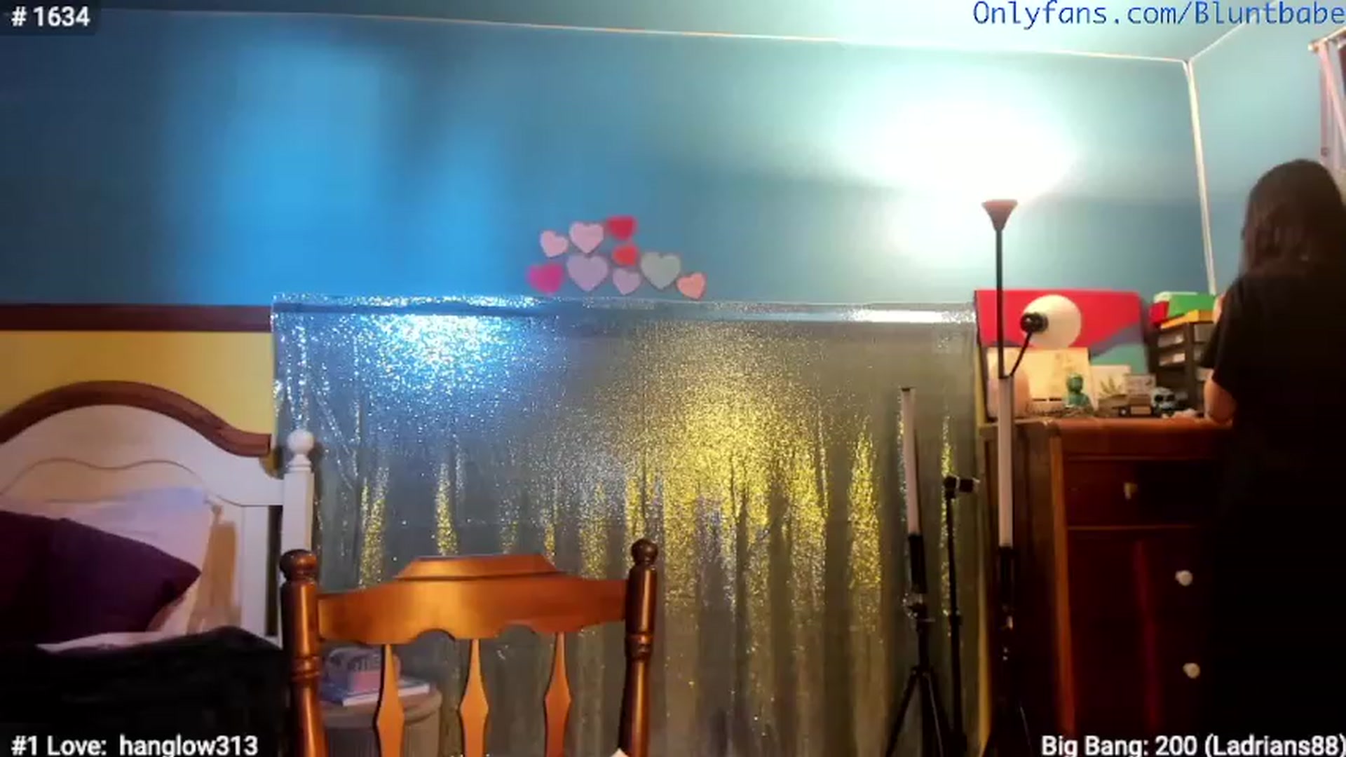 Gallery image thumbnail from shysasha1's myfreecams stream on, 02/13/2023, 19:25 image 14 of 20