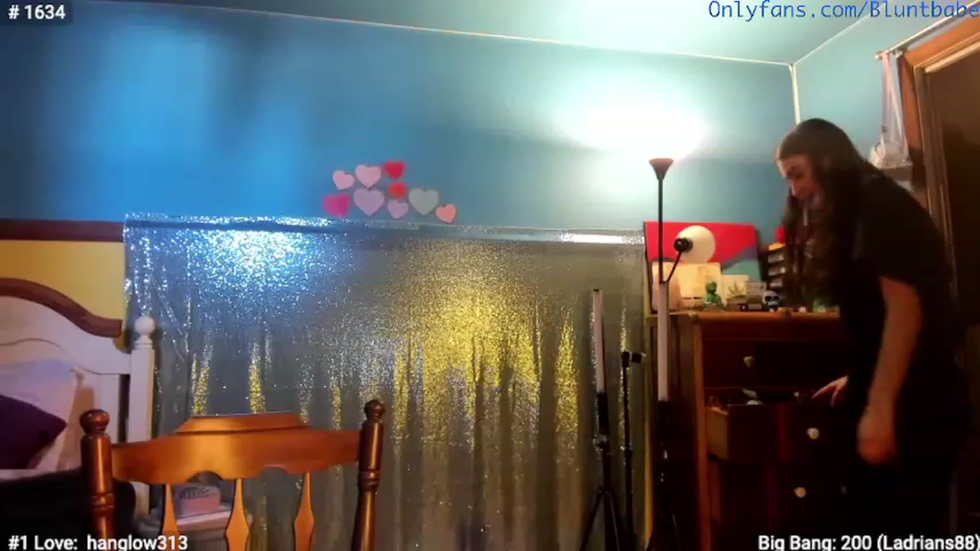 Gallery image thumbnail from shysasha1's myfreecams stream on, 02/13/2023, 19:25 image 8 of 20
