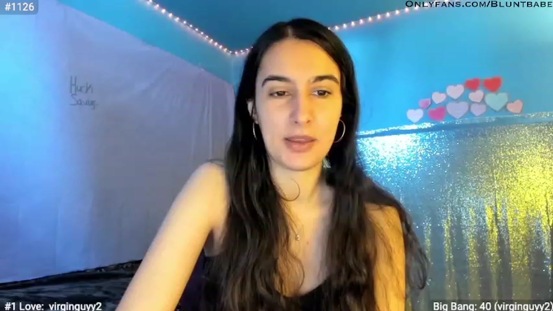 Gallery image thumbnail from shysasha1's myfreecams stream on, 02/26/2023, 18:40 image 7 of 20