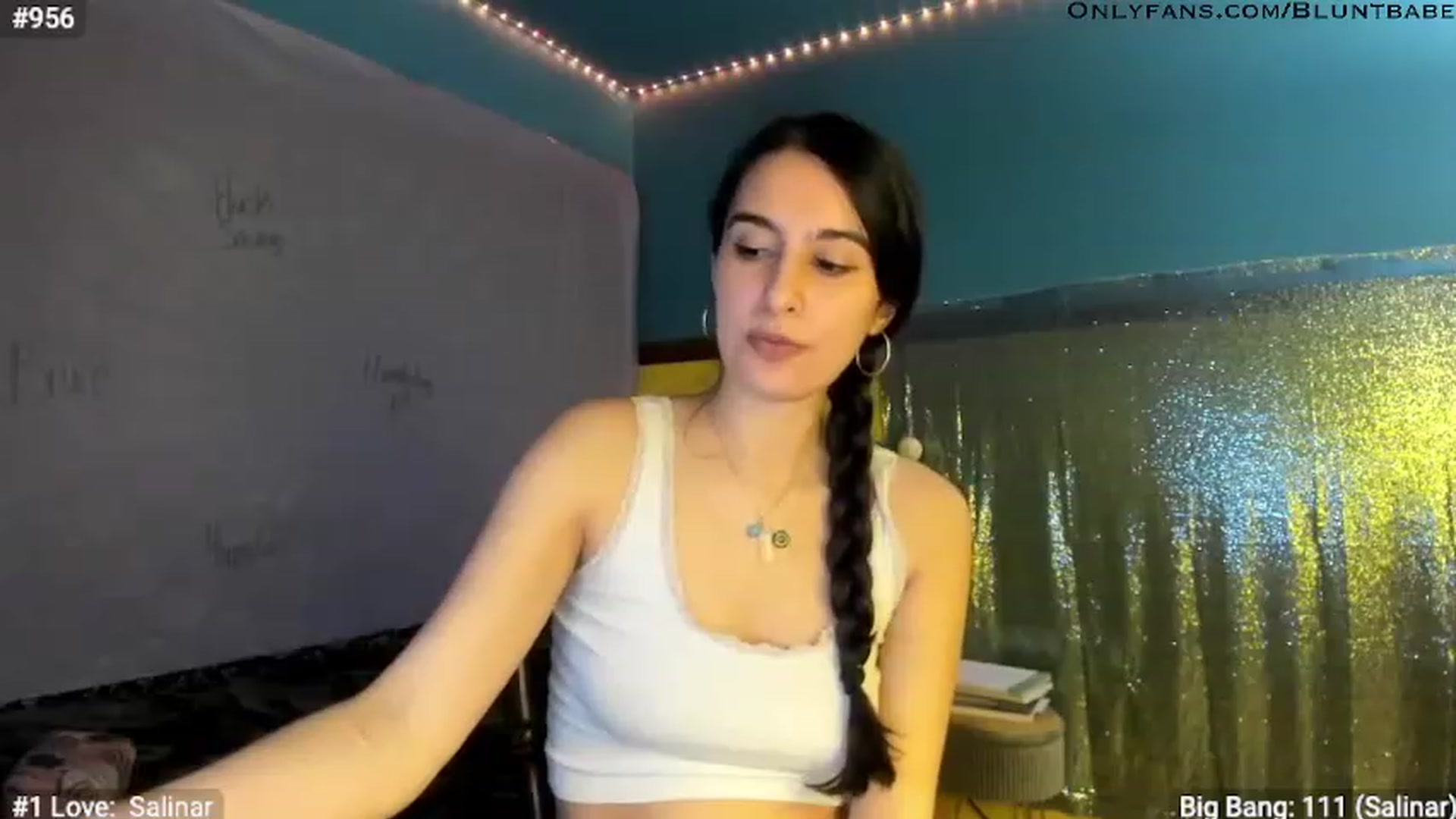 Gallery image thumbnail from shysasha1's myfreecams stream on, 03/03/2023, 03:08 image 13 of 20